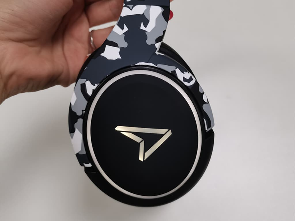 Impulse France OEM gaming headset case study earcup logo detail