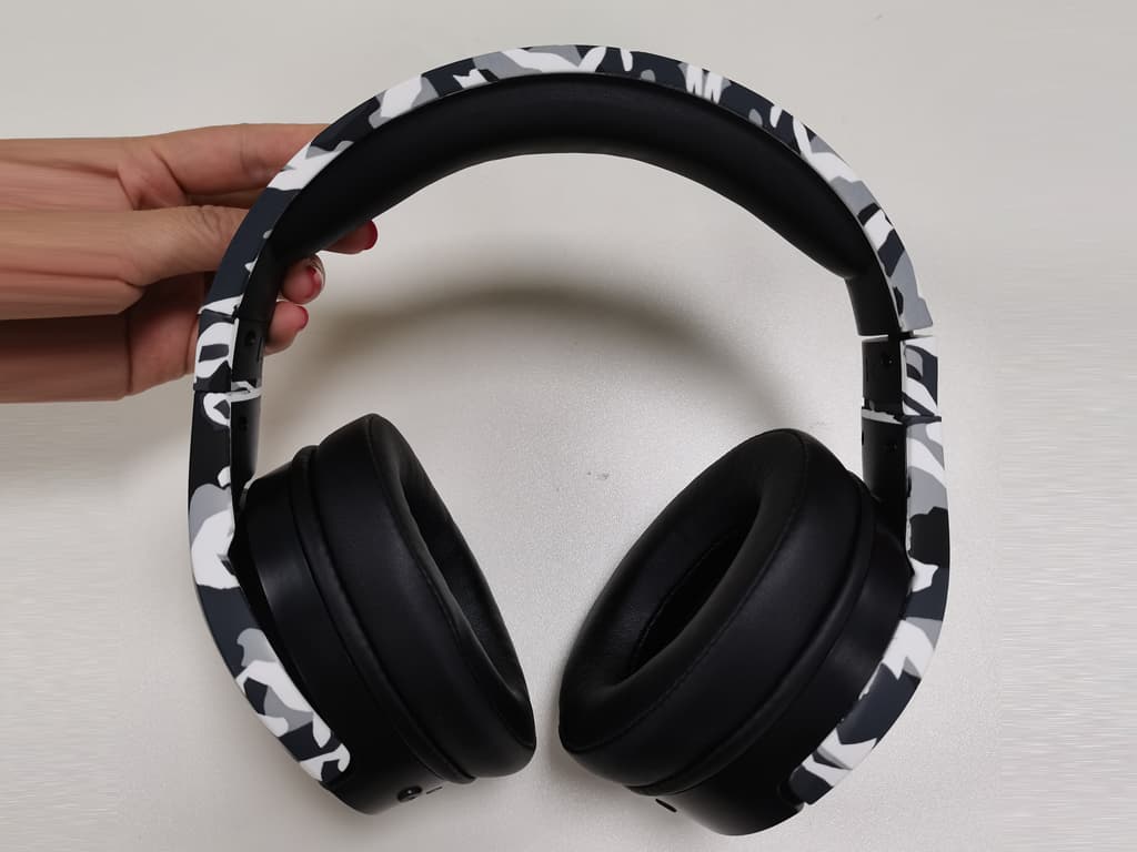 Impulse France OEM gaming headset case study product inner view