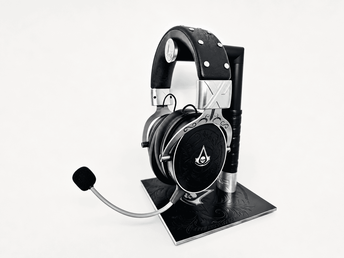 Black Flag France OEM gaming headset case study leather headband CMF view