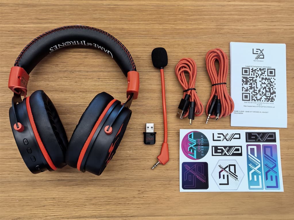 GOT France OEM gaming headset case study accessory kit with headset dongle microphone and cables