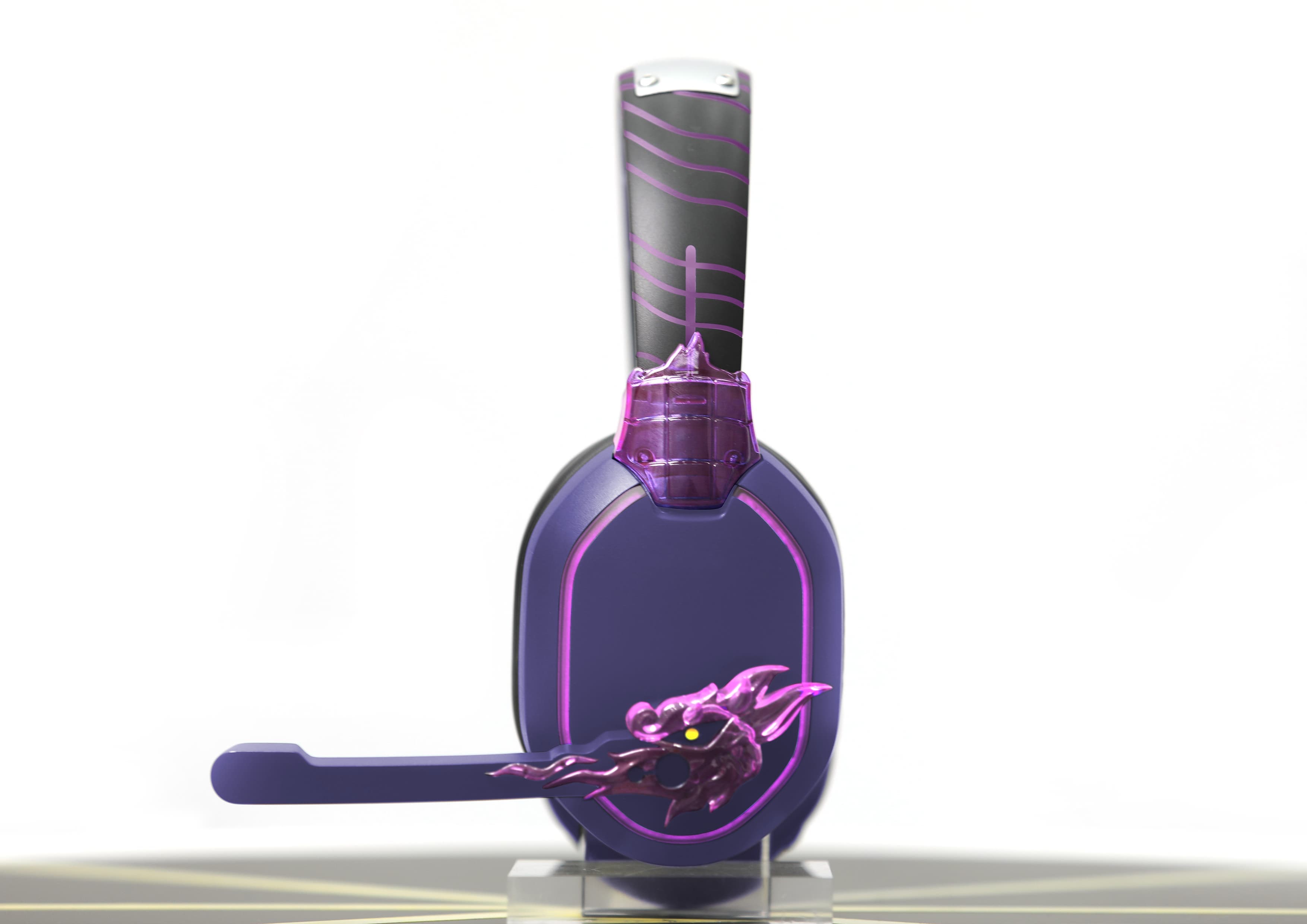 SASUKE France OEM gaming headset case study side profile product view
