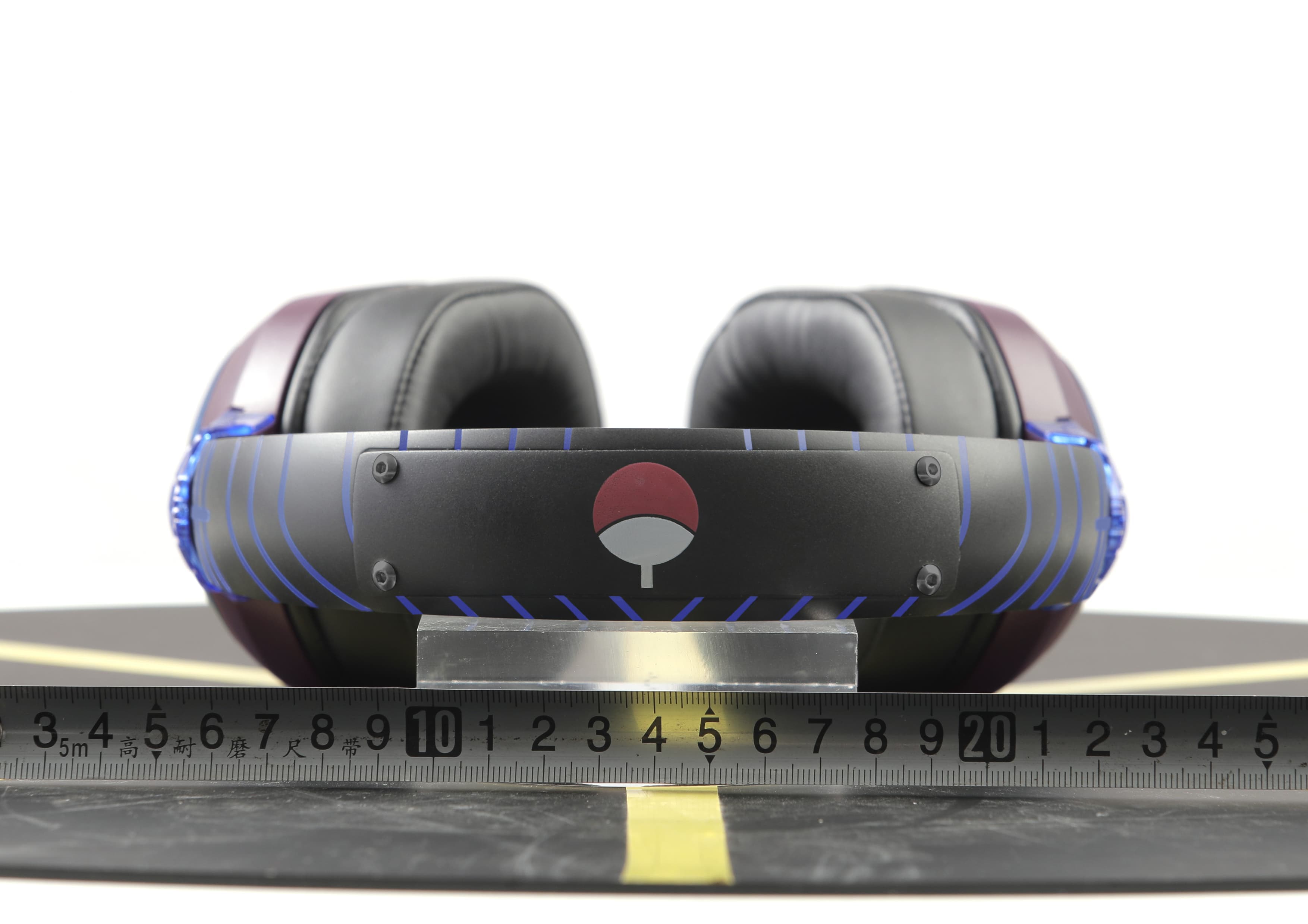 MADARA France OEM gaming headset case study headband and structure detail