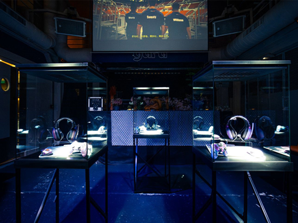 SASUKE collaboration gaming headset retail display project